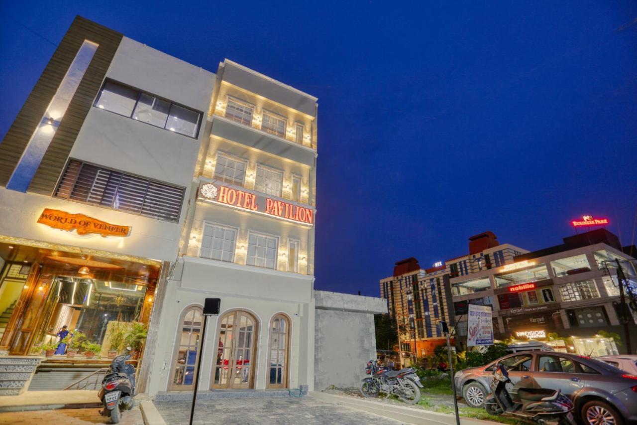 Hotel Pavilion Indore Luaran gambar